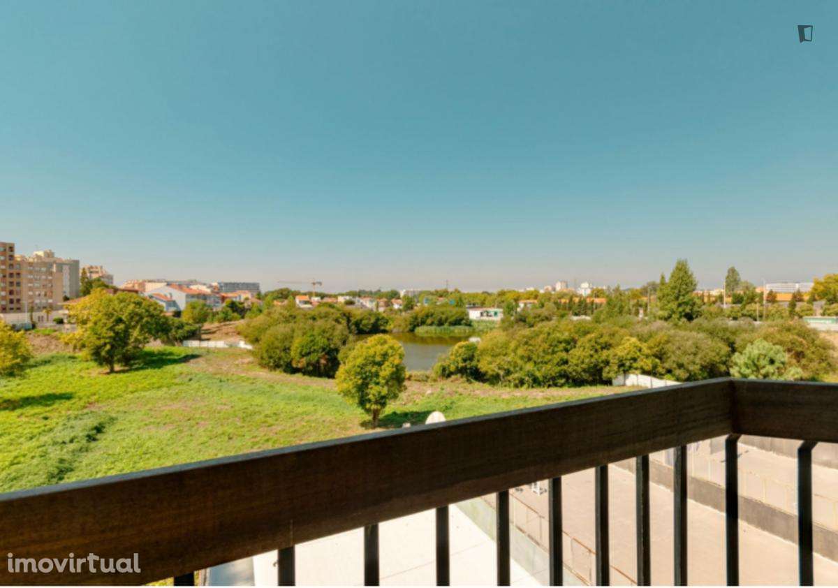 Quarto - localizado em Paranhos Porto - Grande imagem: 5/18