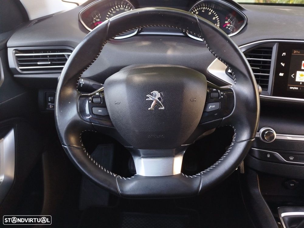 Peugeot 308 SW 1.2 PureTech Style - 8