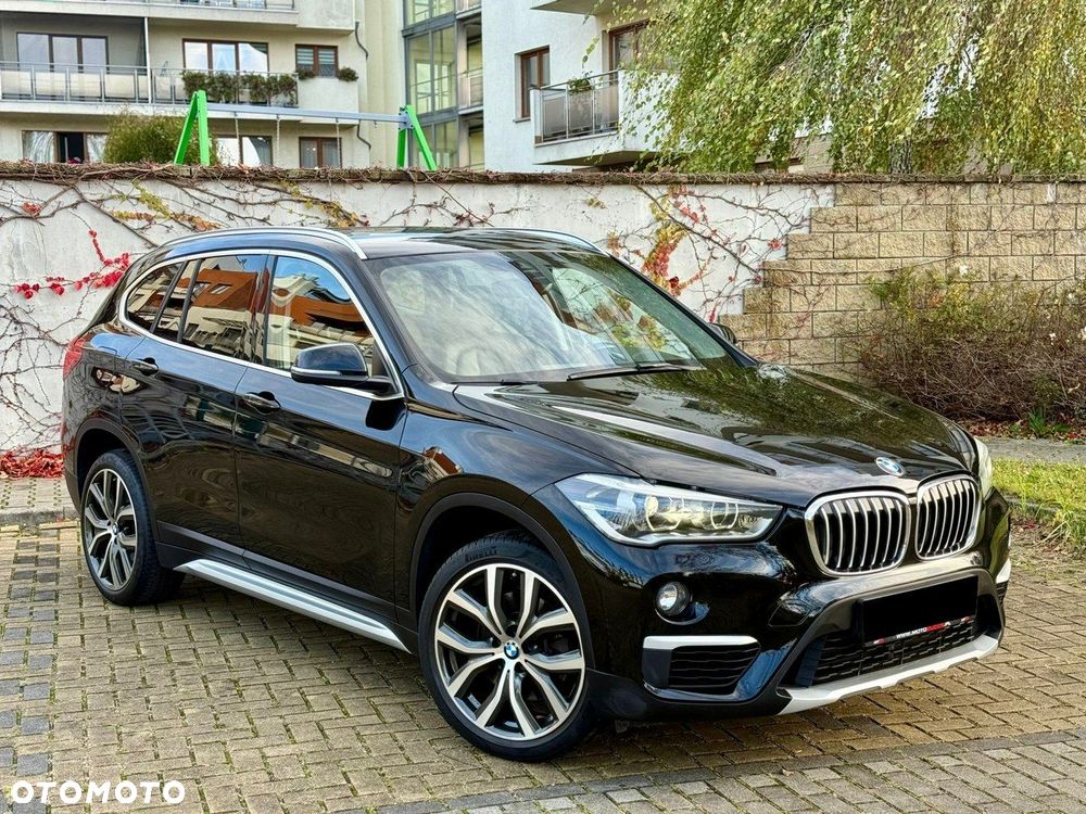 BMW X1 sDrive20i GPF xLine - 4