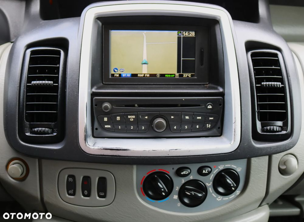 Renault Trafic - 14