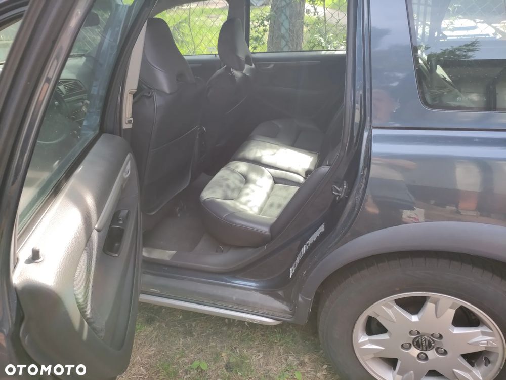 Volvo XC 70 D5 AWD Momentum - 2