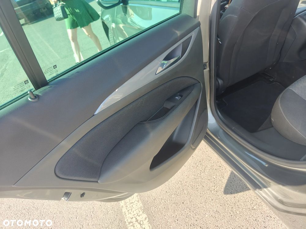 Opel Insignia 2.0 - 21