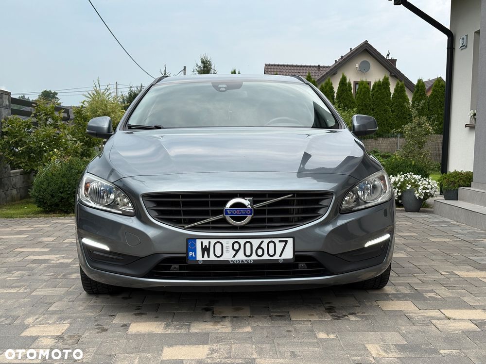Volvo V60 D2 Drive-E Momentum - 4