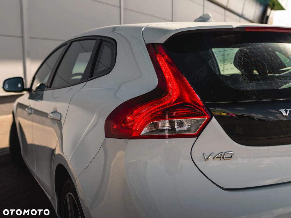 Volvo V40 D3 Drive-E Inscription - 17