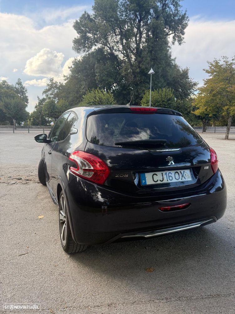 Peugeot 208 - 3