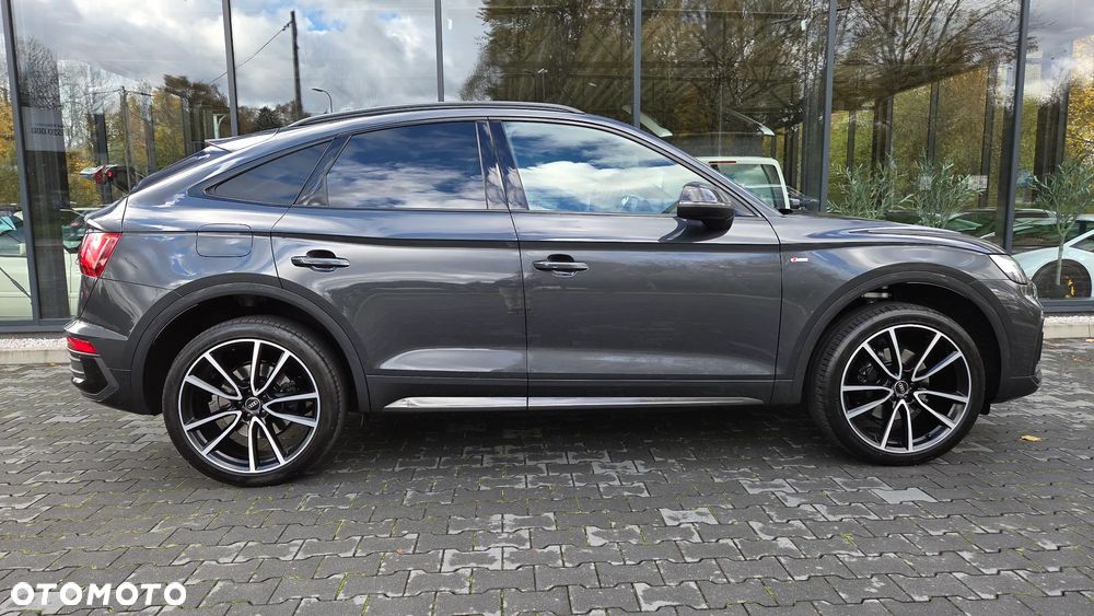 Audi Q5 Sportback - 40