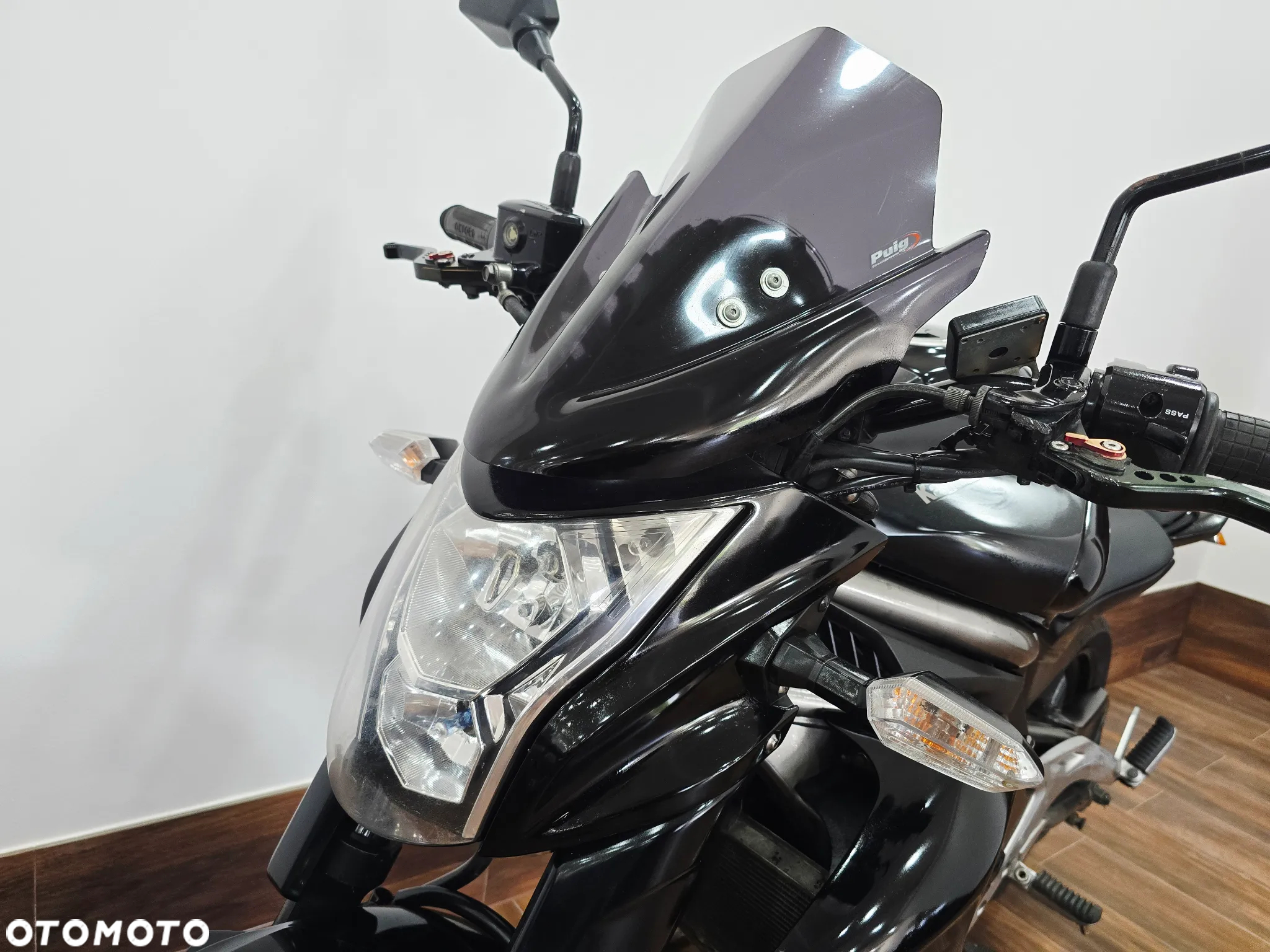Kawasaki ER - 10