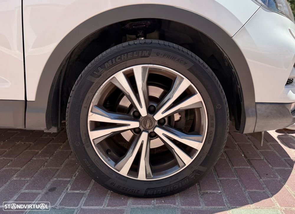 Nissan Qashqai 1.5 dCi N-Connecta - 10