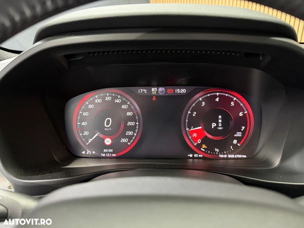 Volvo XC 40 T2 AT8 Momentum - 8