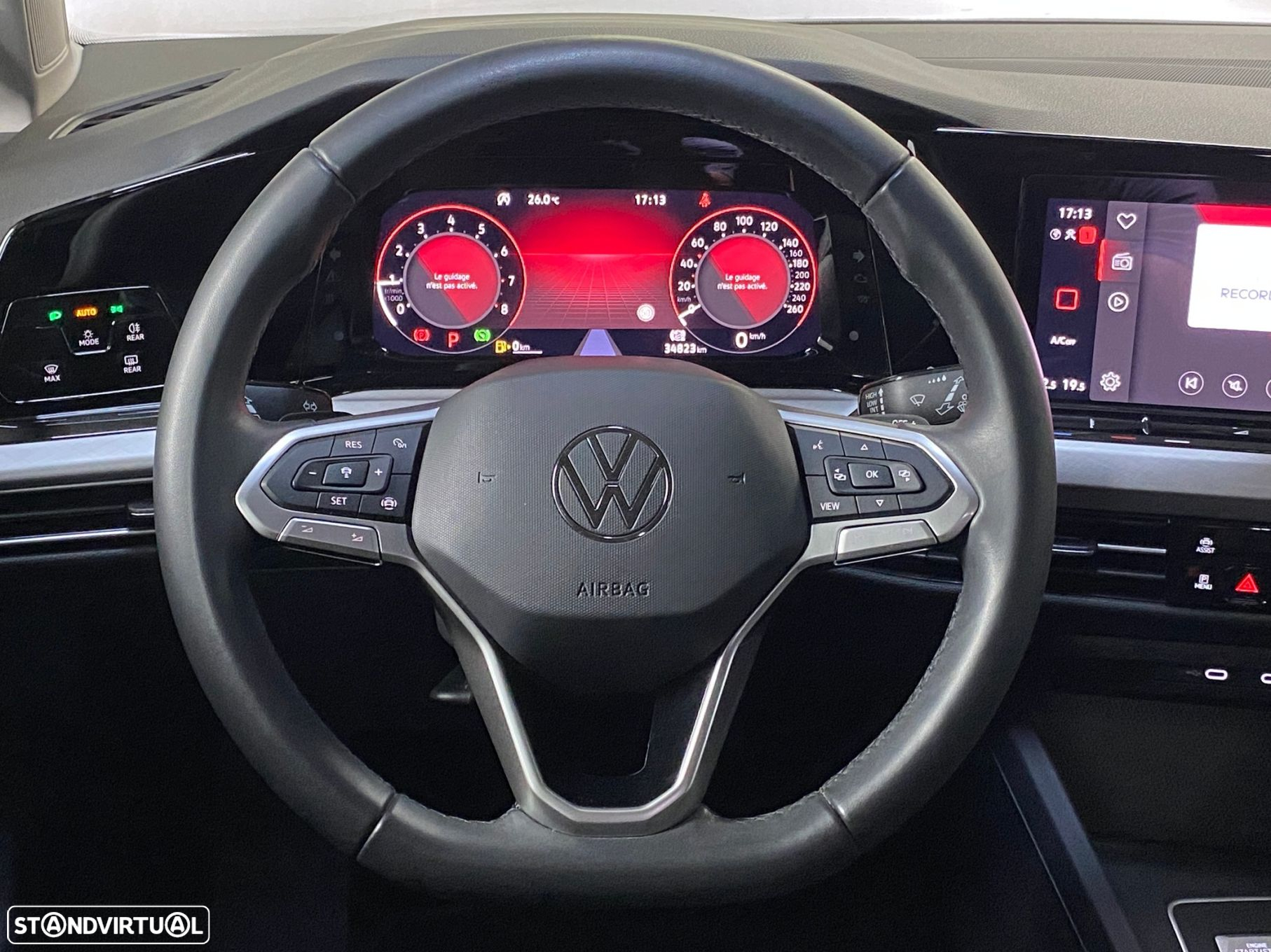 VW Golf 1.0 eTSI Life DSG - 8