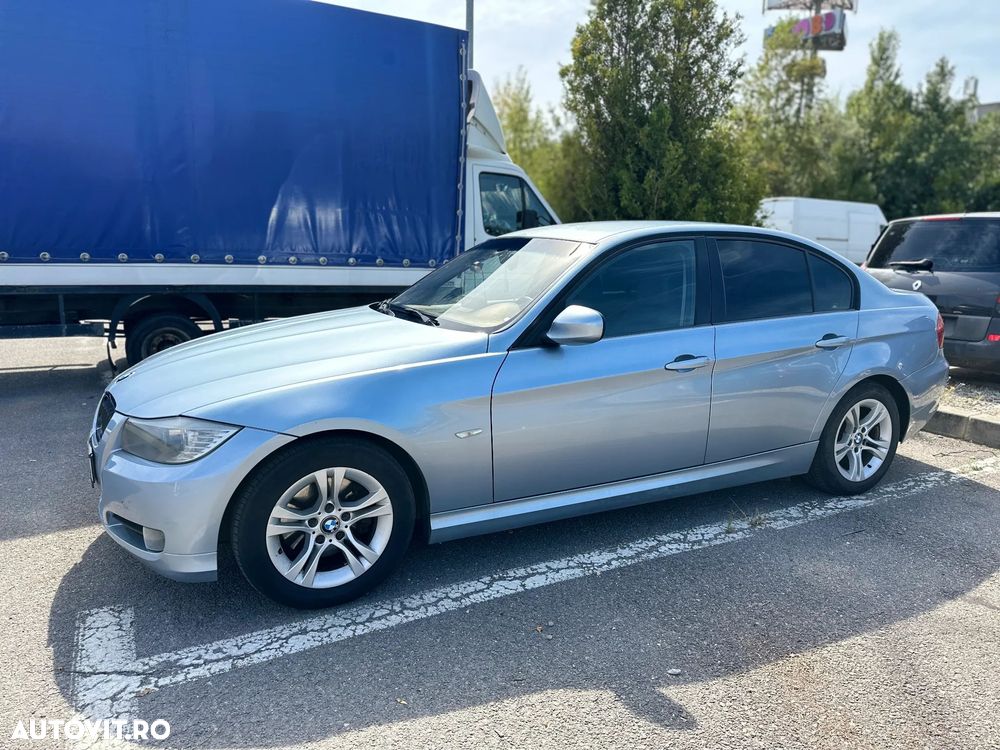 BMW Seria 3 320d - 10