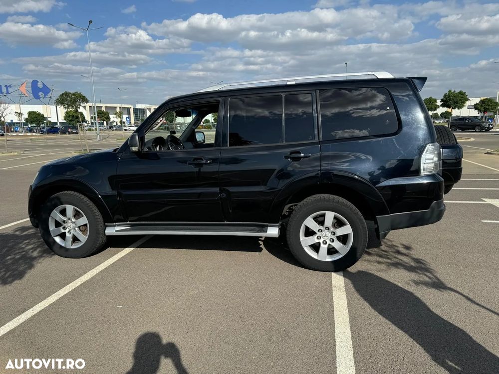 Mitsubishi Pajero LWB 3.2 DI-D Instyle A/T - 2