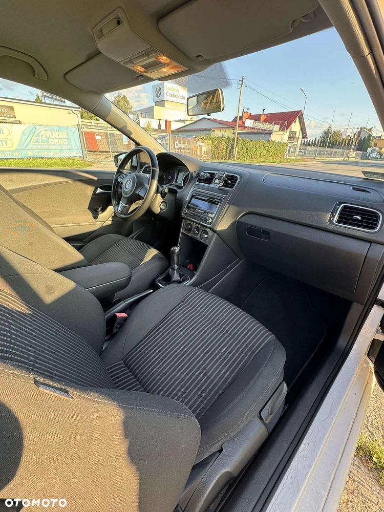 Volkswagen Polo 1.2 TSI Highline - 12
