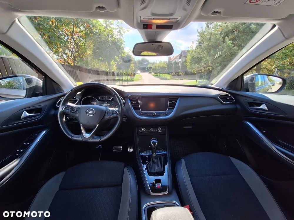 Opel Grandland X 1.2 T Elite S&S - 10