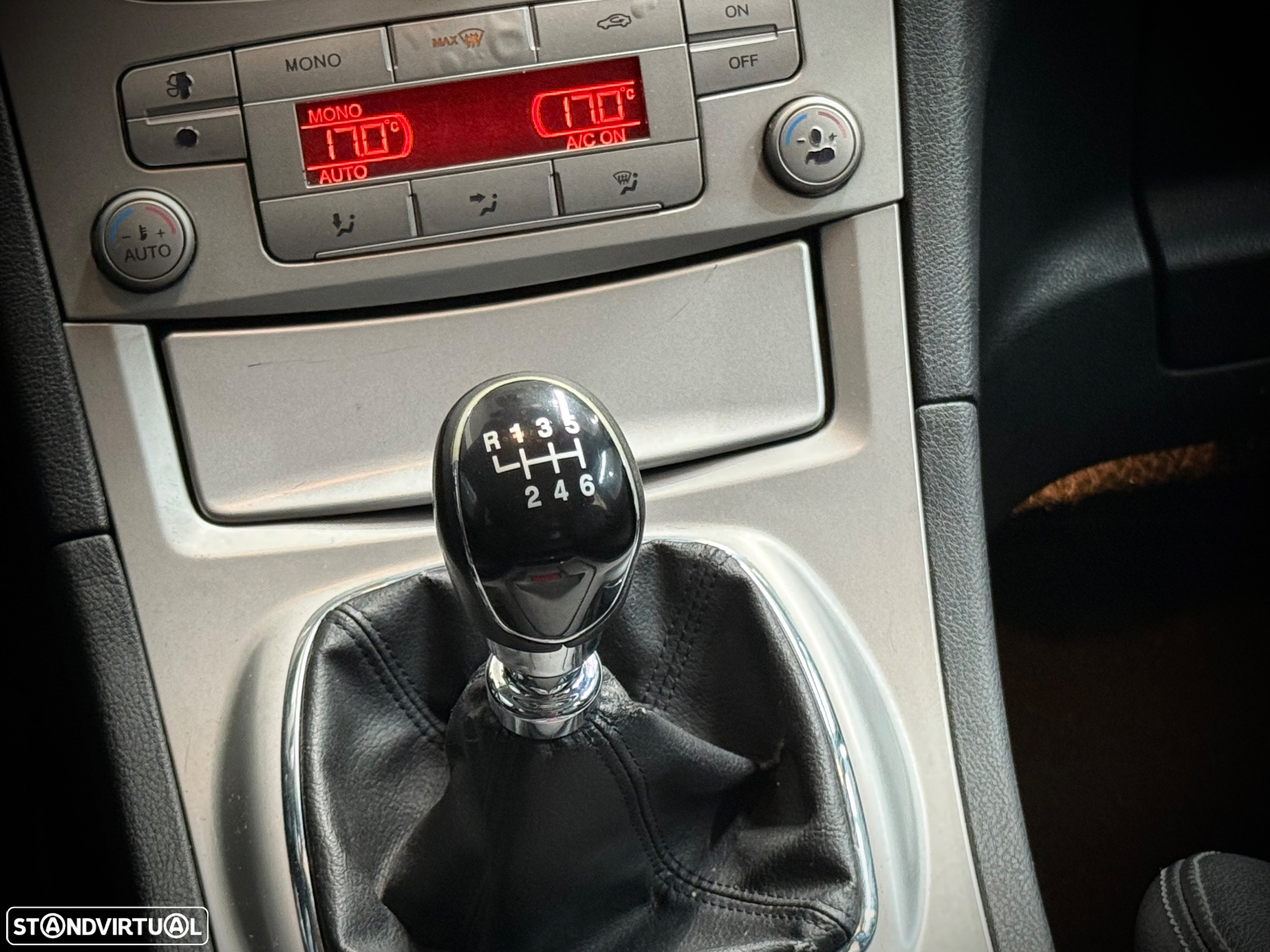 Ford S-Max 2.0 TDCi Titanium 7L - 14