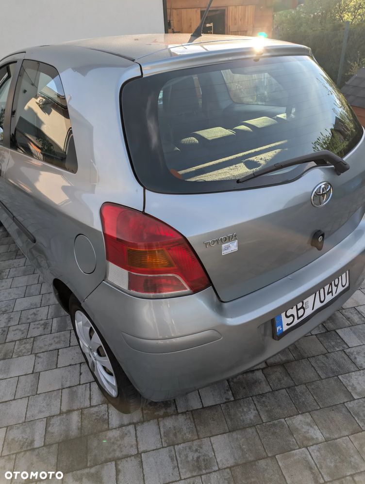Toyota Yaris 1.4 D-4D Terra A/C - 13