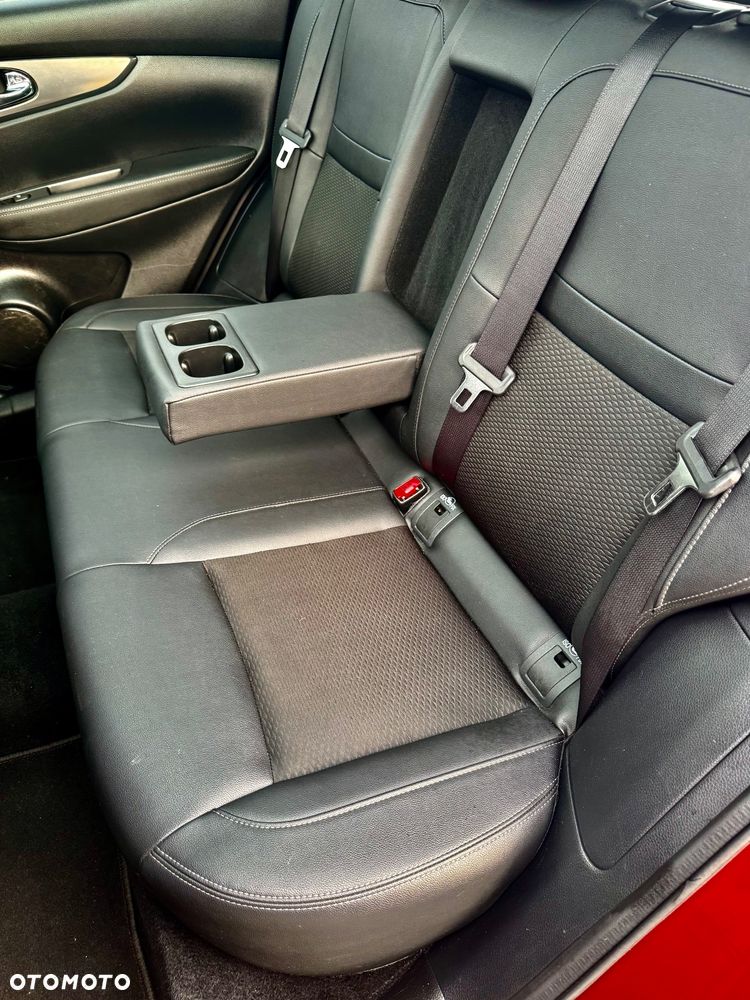 Nissan Qashqai 1.3 DIG-T Tekna - 16