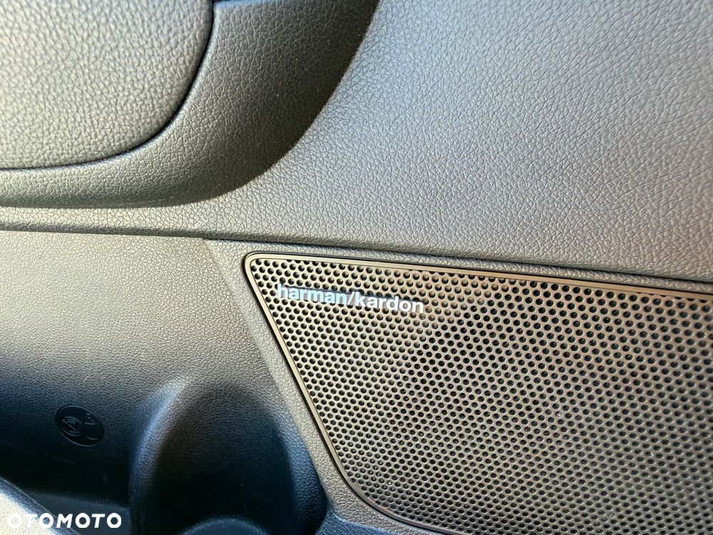 Kia Optima Plug-in Hybrid - 23
