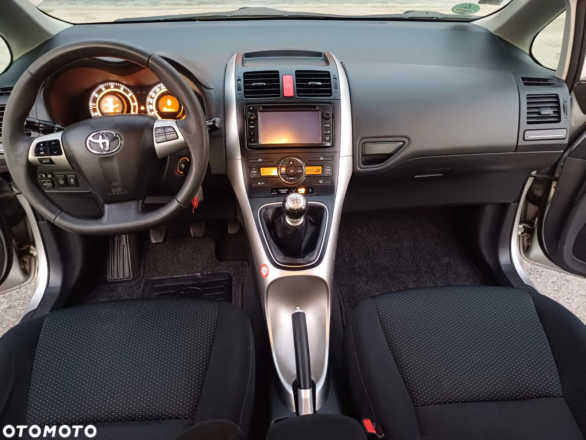 Toyota Auris 1.33 VVT-i Luna - 9