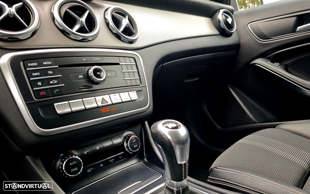 Mercedes-Benz GLA 180 d Urban - 18