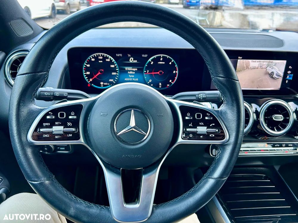 Mercedes-Benz GLB - 15