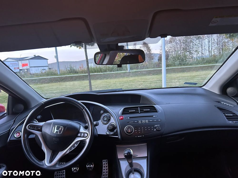 Honda Civic 1.8 Sport - 10