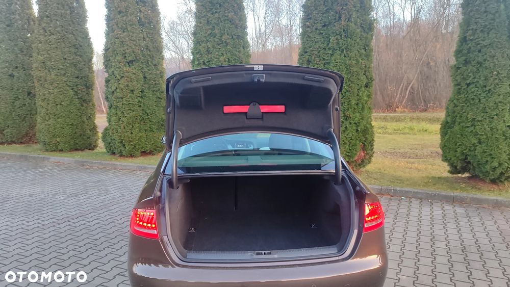 Audi A4 Limousine 2.0 TDI DPF quattro S line Sportpaket (plus) - 24