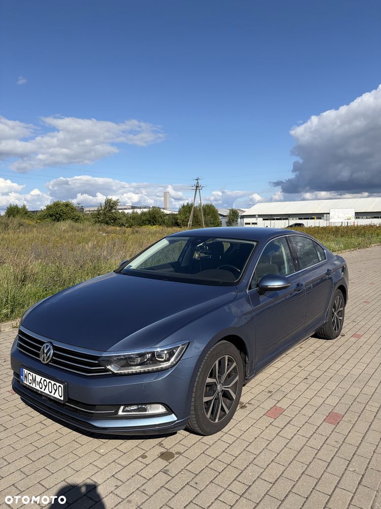 Volkswagen Passat - 2