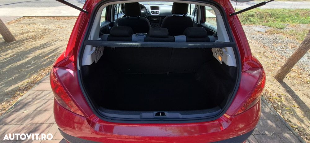 Peugeot 207 - 14