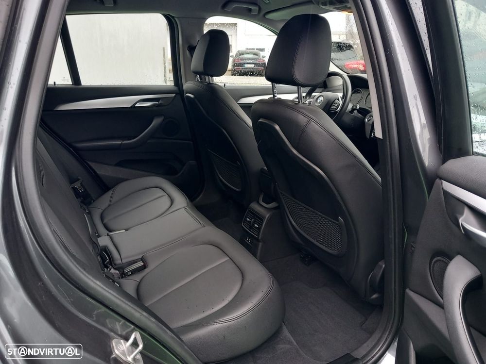 BMW X1 16 d sDrive Auto Line Sport - 23