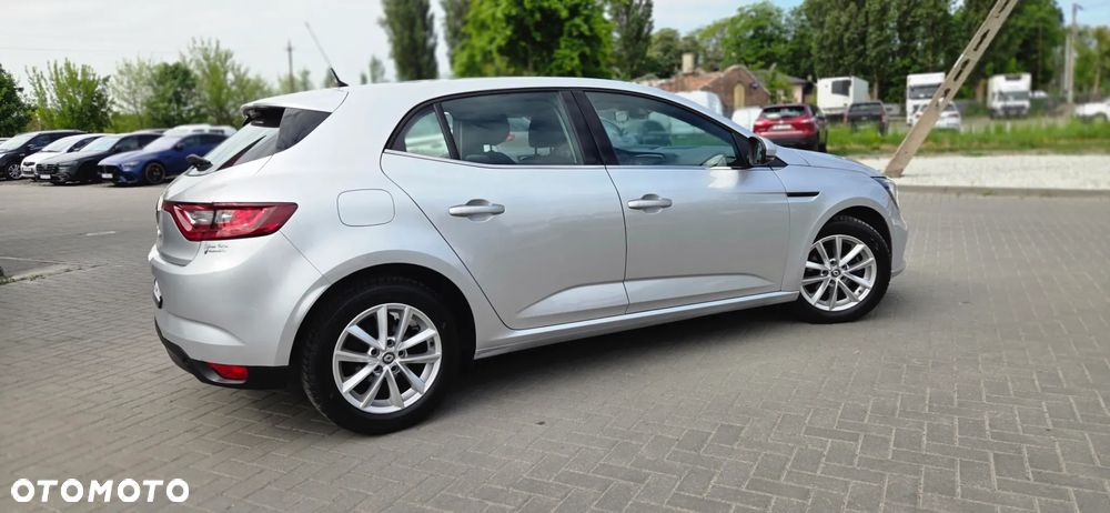 Renault Megane BLUE dCi 115 EDC INTENS - 16