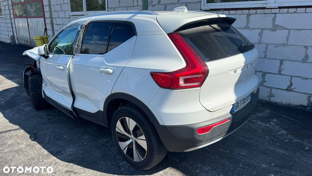 Volvo XC 40 T5 Plug-In Hybrid Core - 13