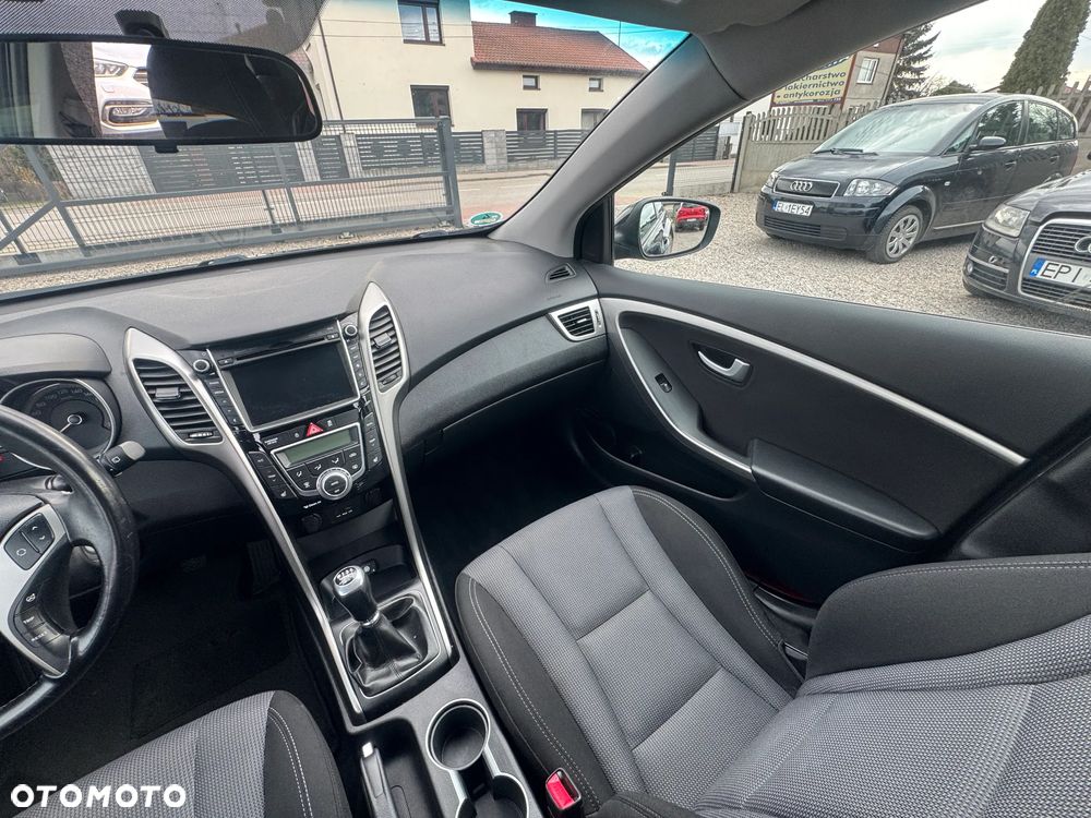 Hyundai i30 1.4 Fifa World Cup Edition - 16