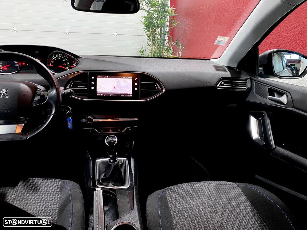 Peugeot 308 SW 1.5 BlueHDi Style - 26