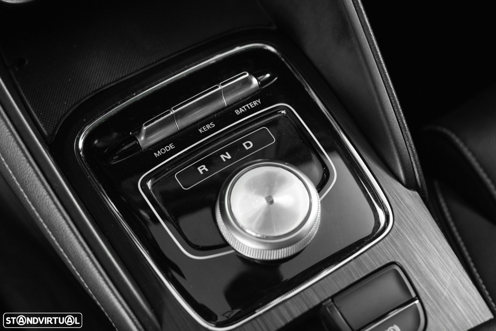 MG ZS EV 44.5 kWh Luxury - 30