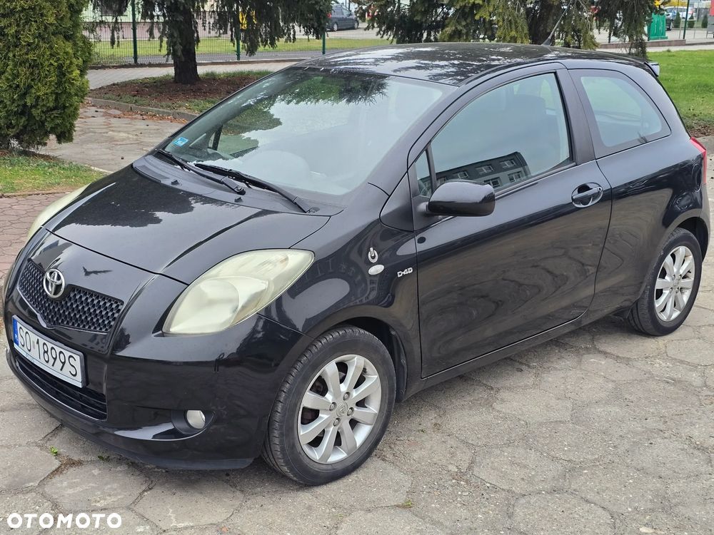 Toyota Yaris - 1