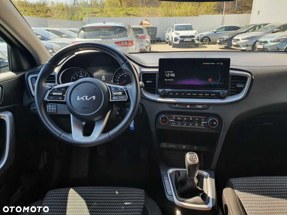 Kia XCeed 1.5 T-GDI M - 30