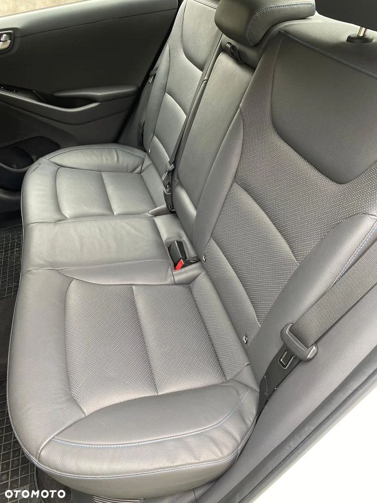 Hyundai IONIQ Hybrid Platinum - 10