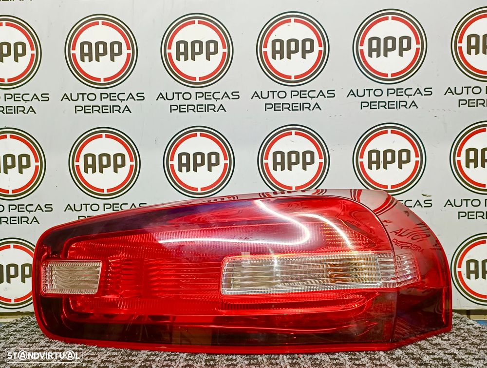 Farolins traseiros esquerdo e direito CITROEN C4 Picasso d 2015, sem led, unitário .