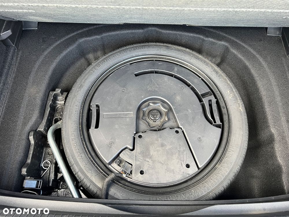 Volkswagen Golf GTI 2.0 TSI OPF DSG Performance - 32