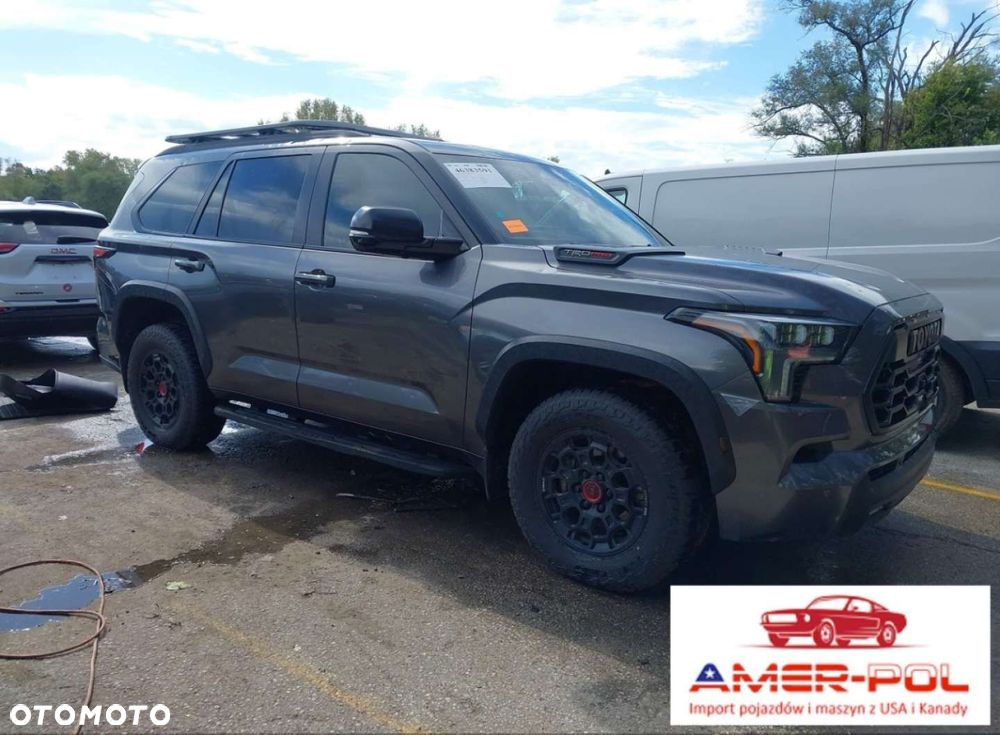 Toyota Sequoia