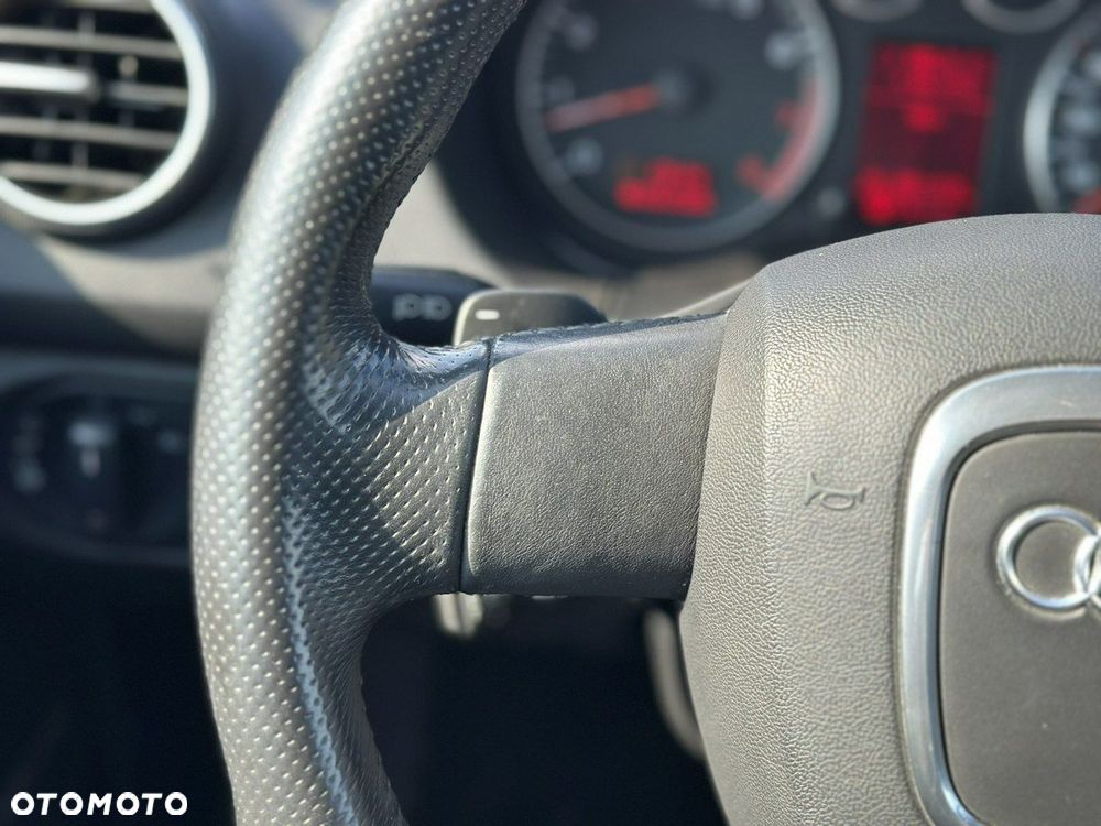 Audi A3 3-drzwiowe 3.2 quattro S tronic Ambition - 14