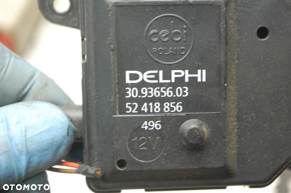 SILNICZEK NAGRZEWNICY 52418856 OPEL ASTRA III H 1.6 - 3