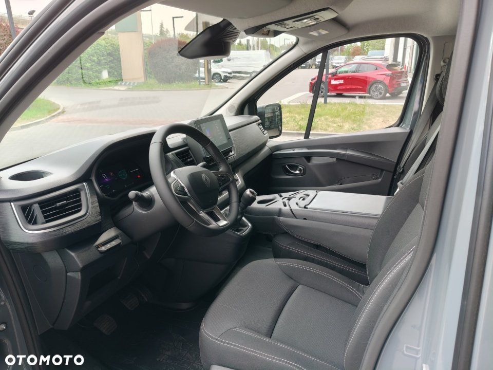 Renault Trafic - 10