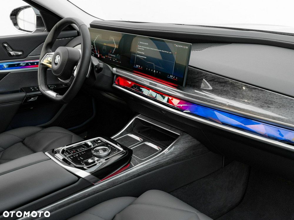 BMW Seria 7 - 34
