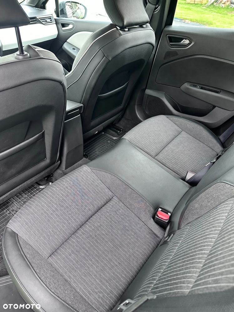 Renault Clio - 7
