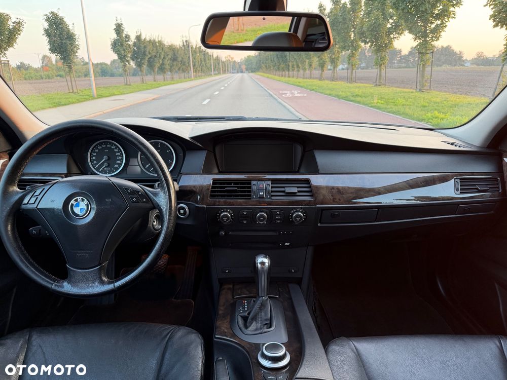BMW Seria 5 - 12