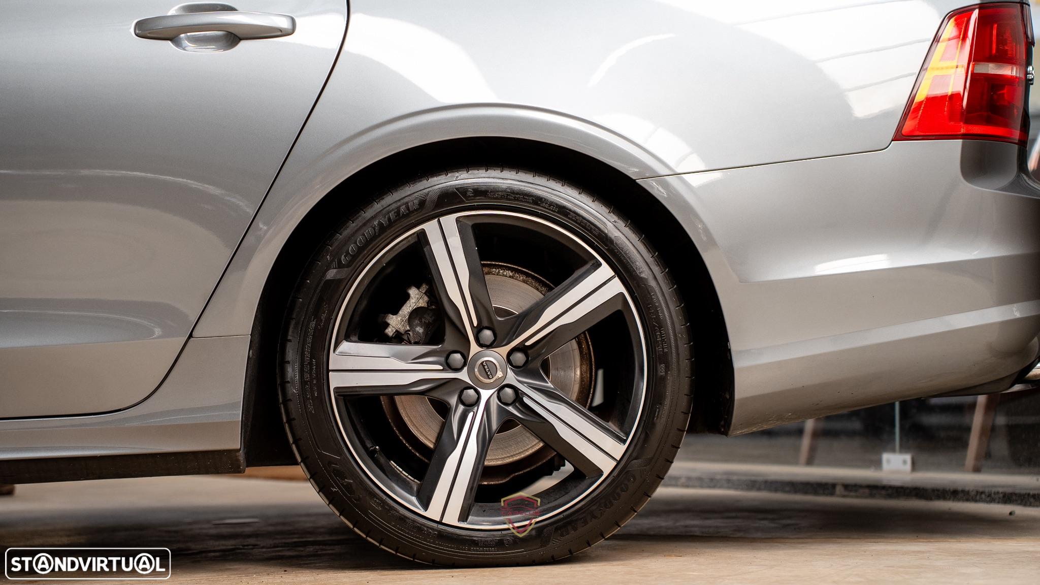 Volvo S90 2.0 T8 R-Design AWD Geartronic - 16