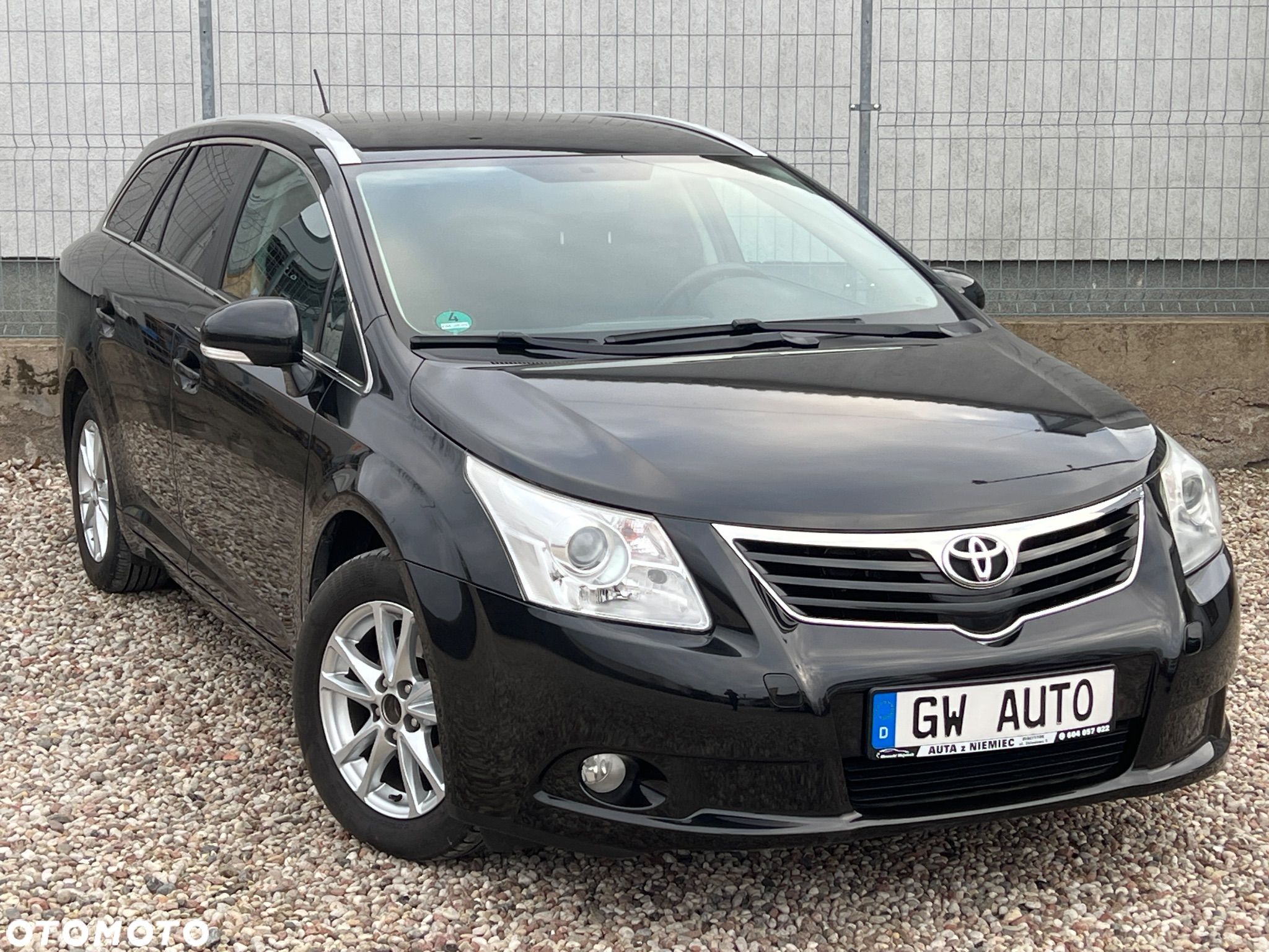 Toyota Avensis 1.8 Business Edition - 1