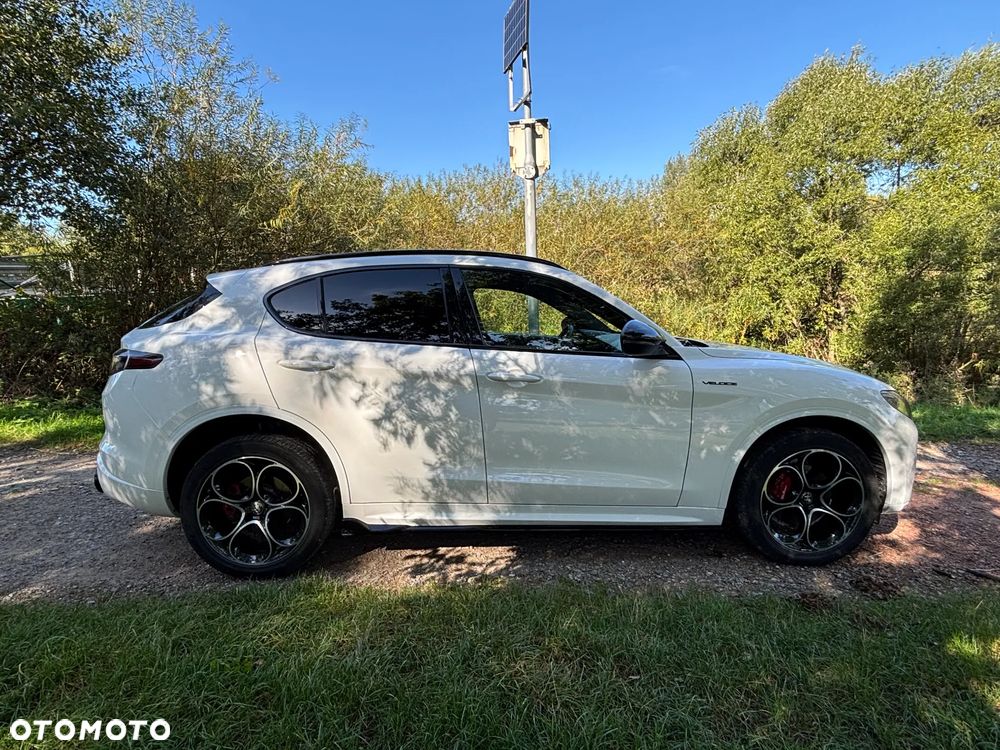 Alfa Romeo Stelvio - 13